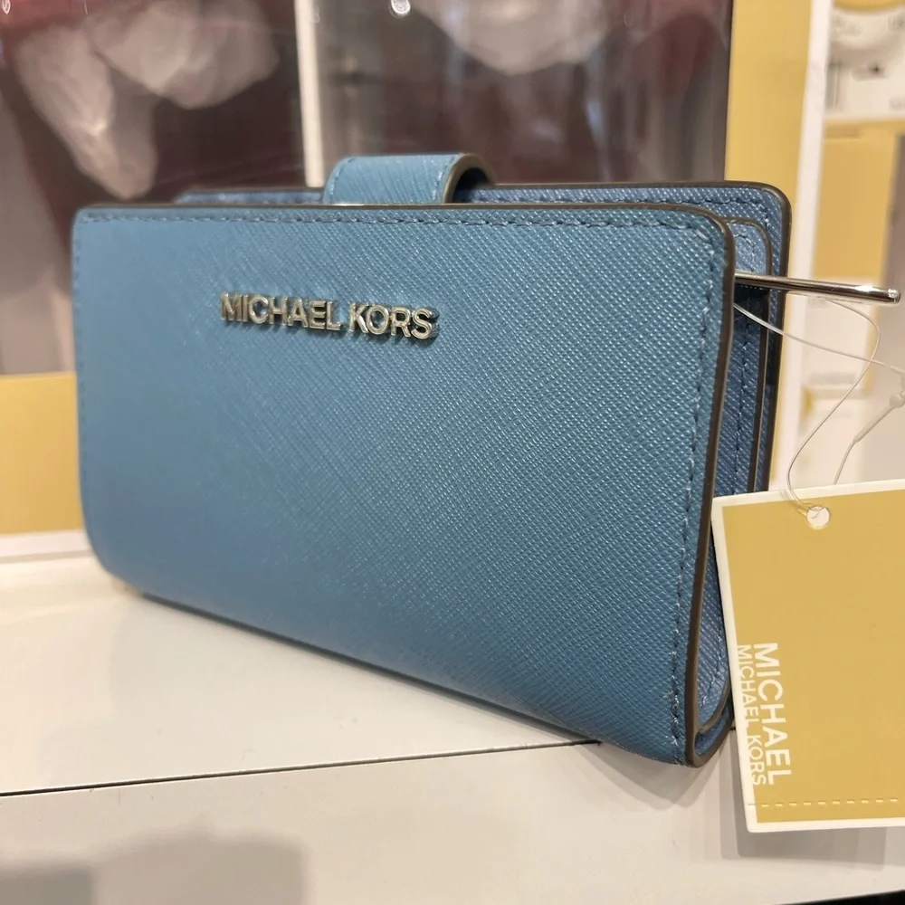 MICHAEL KORS Medium Saffiano Leather Bifold Wallet Cauliflower  NWT